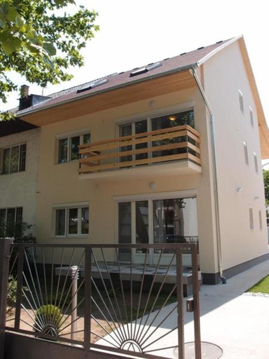 Others 5, Sio Lodge, Siófok