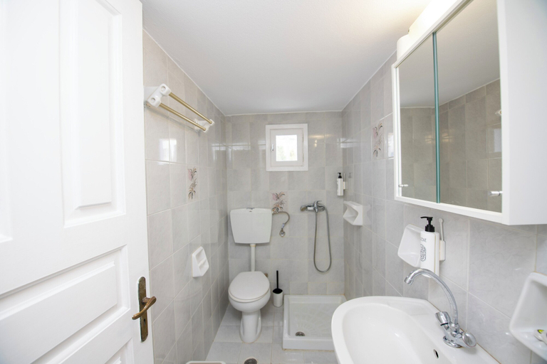 Bathroom 5, Karboni Hotel, South Aegean