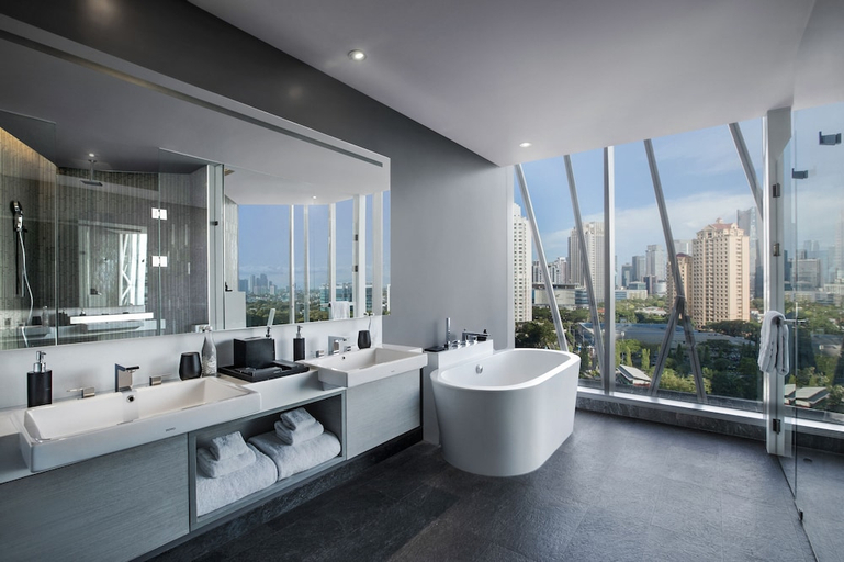 Bathroom 5, Discovery SCBD, South Jakarta