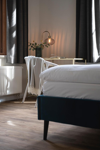 Bedroom 3, Hotel Schloss Neetzow, Vorpommern-Greifswald