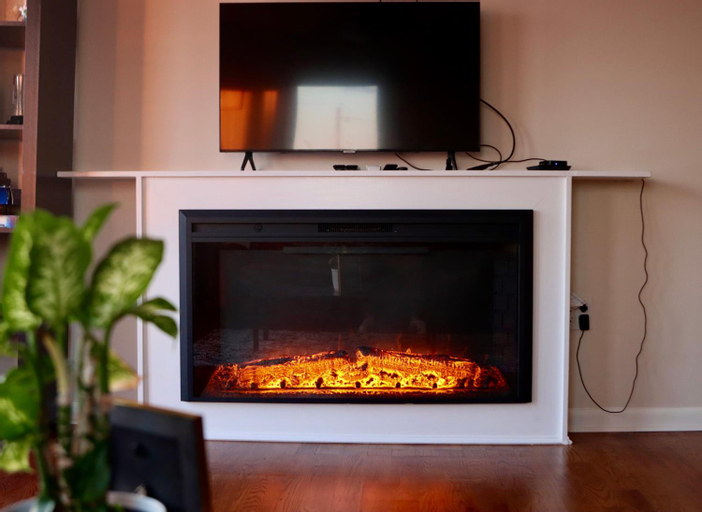 Others 5, Cozy East Haven Apartment - Walk to Beach!, New Haven