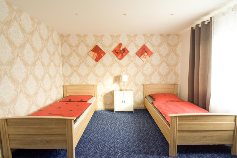 Bedroom 2, Mainzimmer - Business Apartments, Main-Spessart