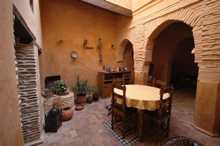 Food & Drinks 4, Riad Felloussia, Meknès