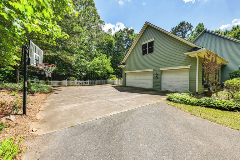 Exterior & Views 2, Sherrills Ford Escape w/ Hot Tub, Deck & Yard, Catawba