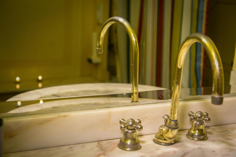 Bathroom 4, Posta R.T.A., Trento
