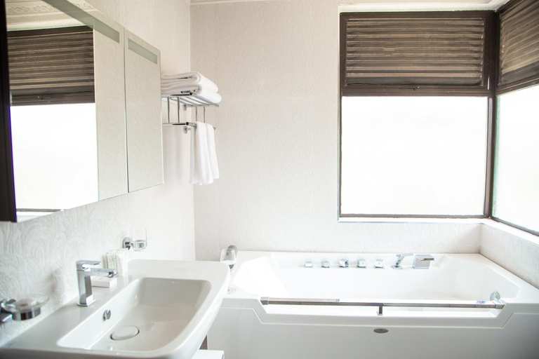 Bathroom, ELMER RESORT AND SPA, Gilgil