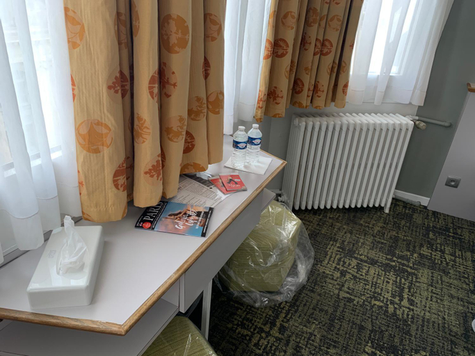 Others 4, Picardy Hotel - Gare du Nord, Paris