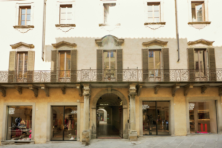 Exterior & Views 2, SUGAR ROOMS Residenza d' Epoca, Arezzo