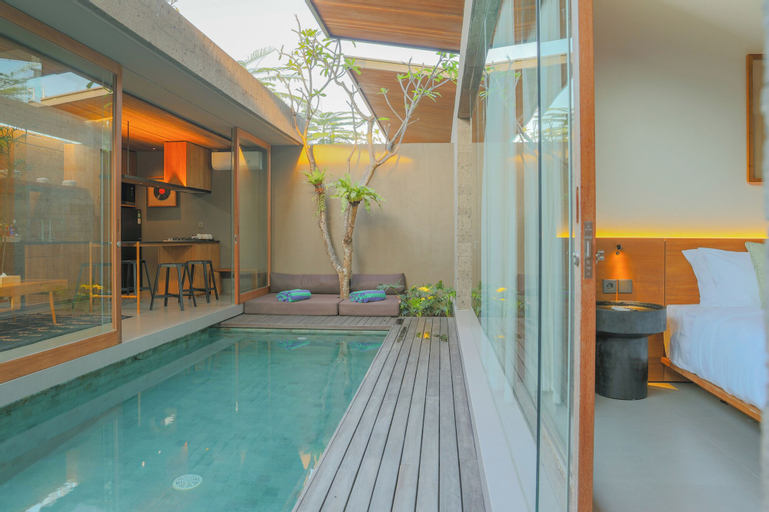 Swimming Pool 12