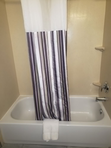 Bathroom 3, Stay Express Inn & Suites - Mobile, AL, Mobile