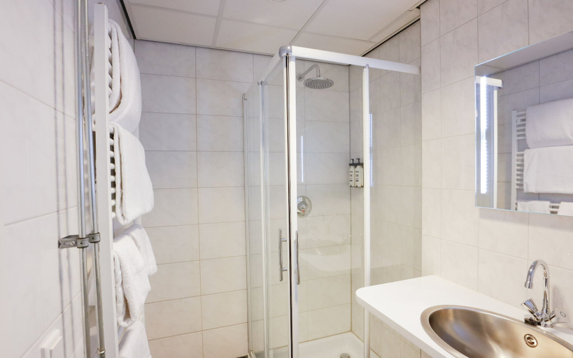 Bathroom 3, Rooms25, Amsterdam