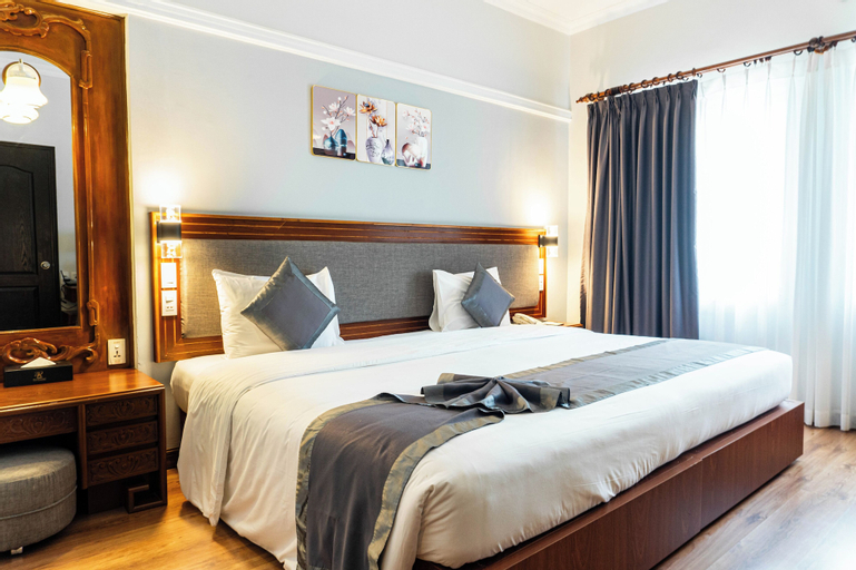 Bedroom 3, Royal Hotel Saigon, District 1