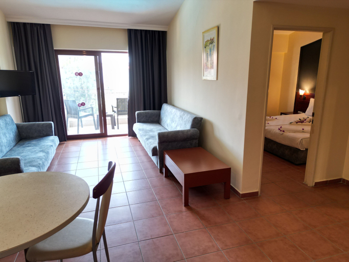 Bedroom 3, Lemas Suite Hotel, Manavgat