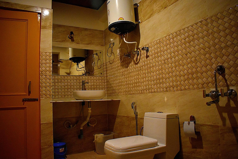 Bathroom, THE LANDSBY COTTAGES, Kullu