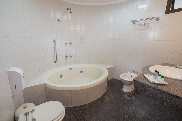 Bathroom, Cardum Hotel, Sorocaba
