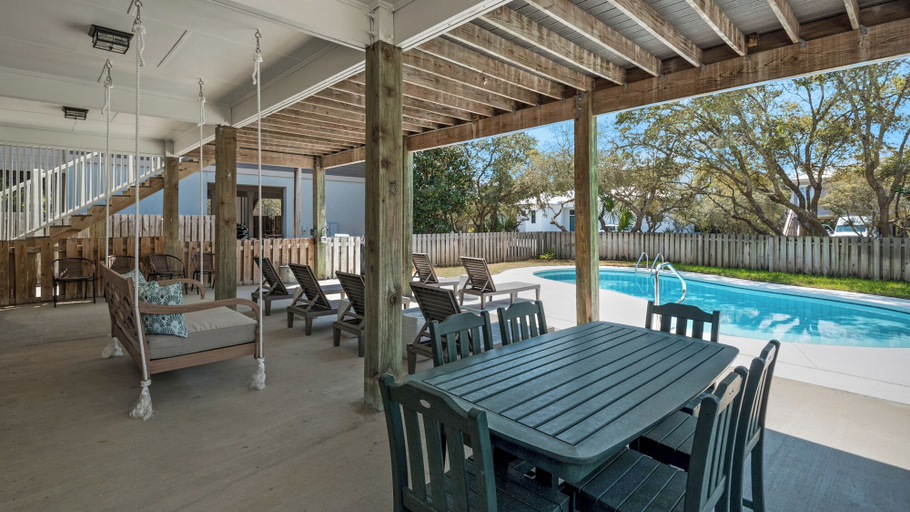 Food & Drinks 5, Private Pool in Grayton Beach; 3 Minutes to Beach & Sleeps 14, Walton