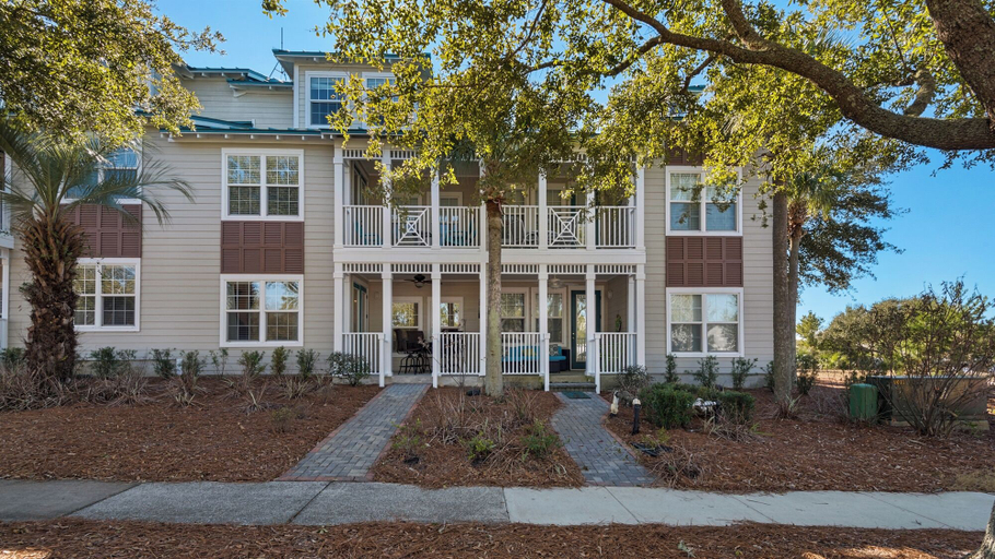 Exterior & Views 2, Pool, Fitness Center & Central Location, Walton