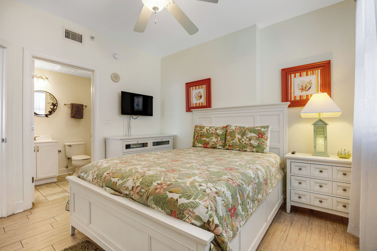 Bedroom 2, Spectacular End Unit With Amazing Views and Amenities, Bay
