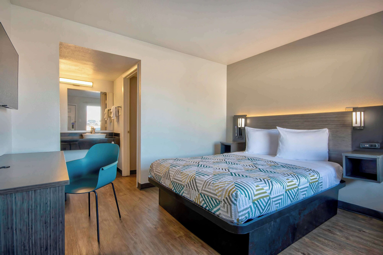 Bedroom 8