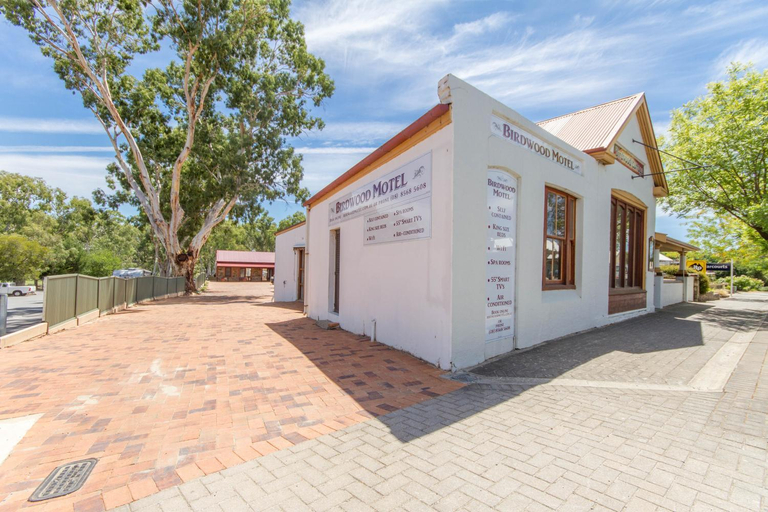 Exterior & Views 1, Birdwood Motel, Adelaide
