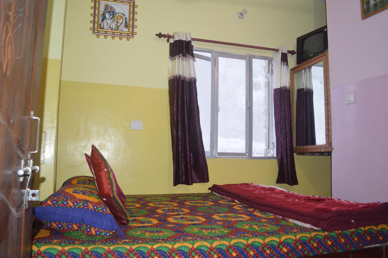 Bedroom 2, Azure Paying Guest House, Varanasi