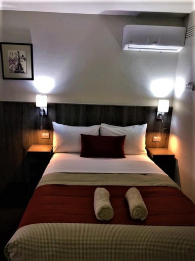 Bedroom 12