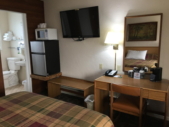 Others 3, Southsider Motel, Coos
