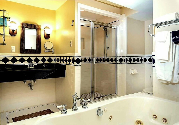 Bathroom 3, The Inn at Weathersfield, Windsor