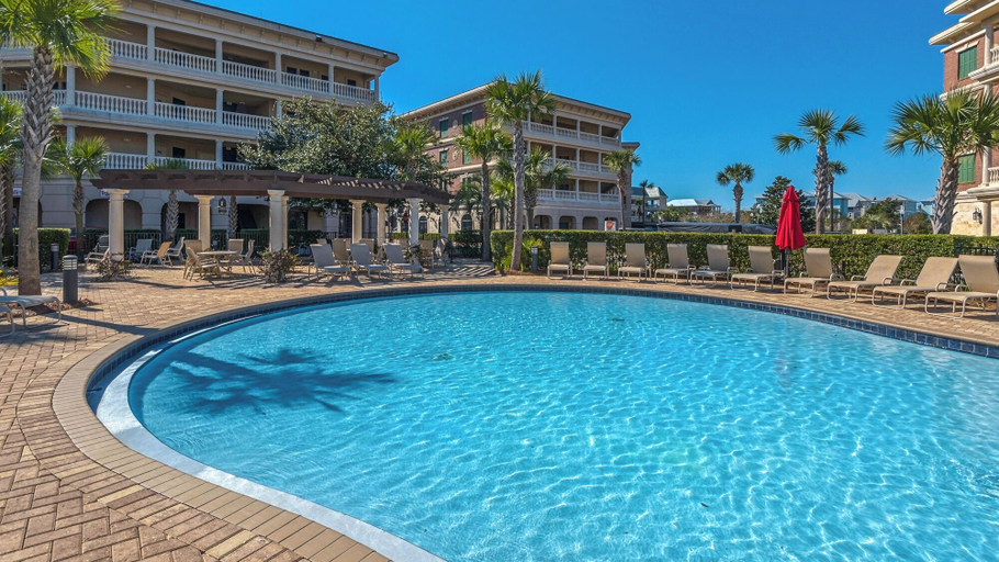 Sport & Beauty 5, Modern Luxury & Privacy w/ 3-bed Condo Sleeps 8, Walton