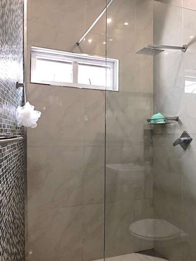 Bathroom 4, 빅 블루 백패커스, City of Cape Town
