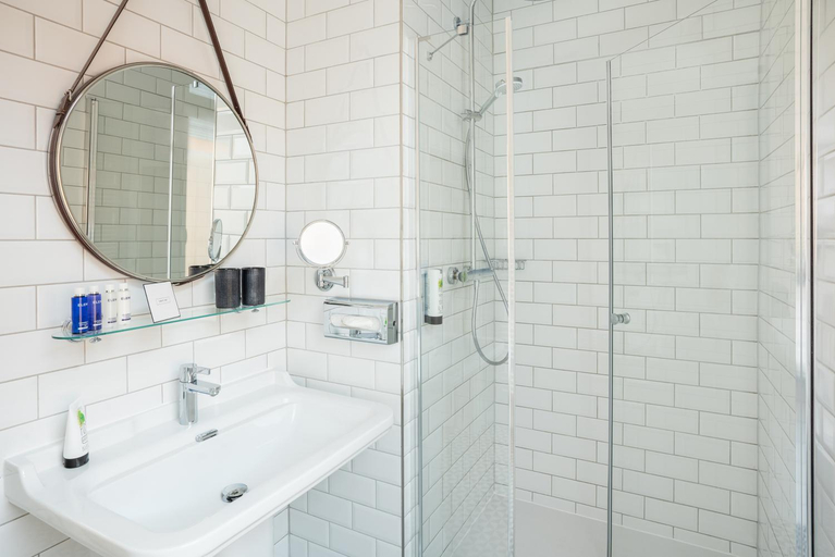 Bathroom 4, Strandhotel Ahlbeck, Vorpommern-Greifswald