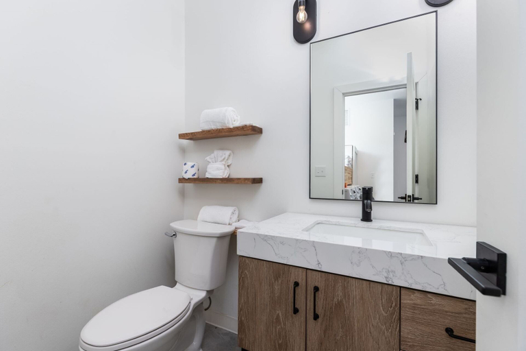 Bathroom 4, Splashin At Raven's Ridge 3 Bedroom Cabin by RedAwning, Sevier