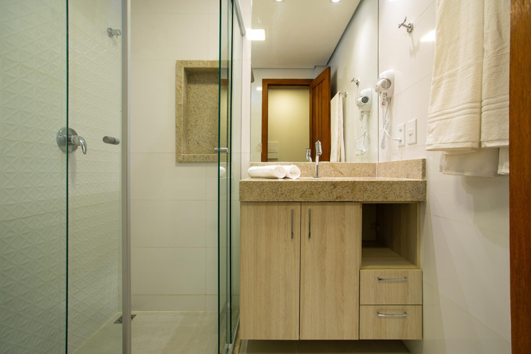 Bathroom 5, Hotel Encantos de Itaperapua, Porto Seguro