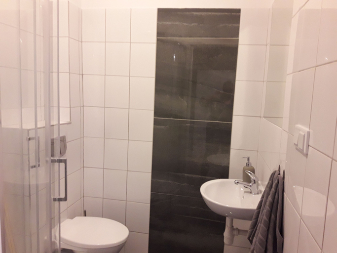 Bathroom 3, Cracow Central Aparthotel, Kraków City