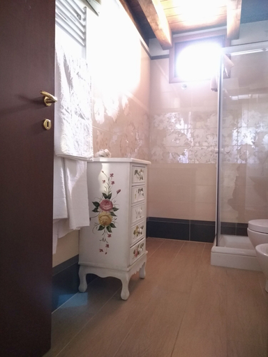 Bathroom 3, agriturismo le campanelle, Palermo