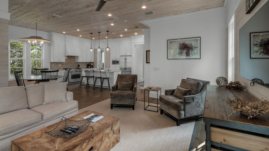 Others 5, Sleep up to 20 - 2 Homes Side by Side - Gated Community w/ Community Pool!, Walton