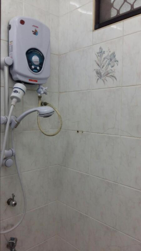 Bathroom 3, Harrington Court, Kota Kinabalu