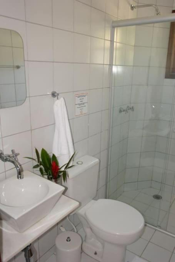Bathroom 3, Pousada Praia de Itamambuca, Ubatuba