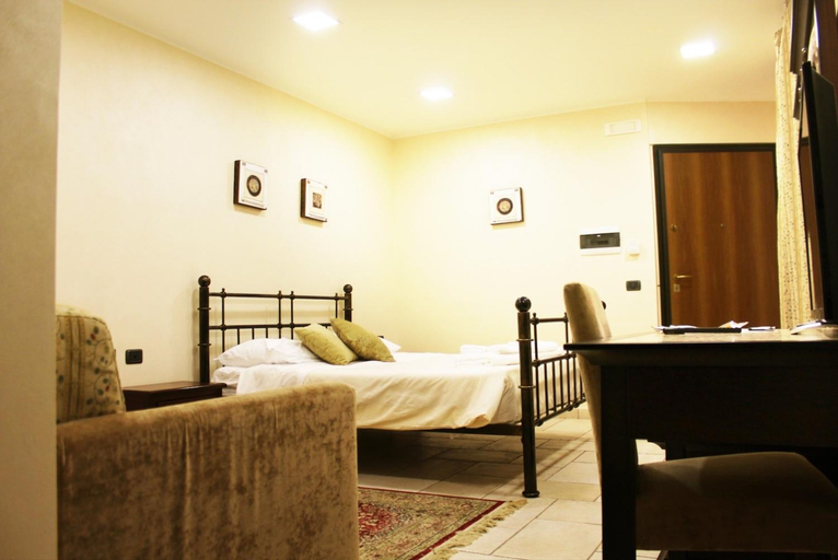 Bedroom 30
