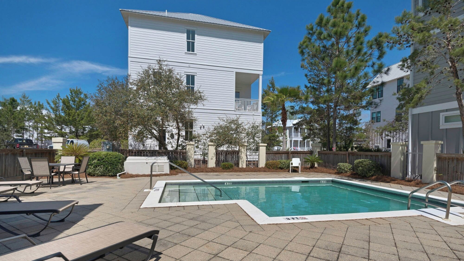 Sport & Beauty 4, Seagrove 5 Bedroom - Deeded Beach - Elevator - Community Pool - Sleeps 12!, Walton