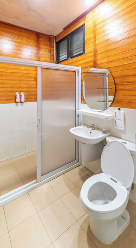 Bathroom 4, Baansuan Aokhai Beach Resort, Klaeng