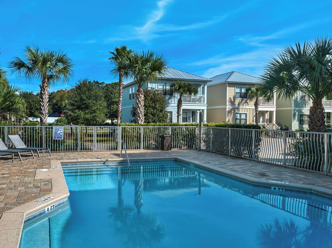 Sport & Beauty 3, Blue Mountain Beach - Sleeps 12 - Steps From Pool, Walton