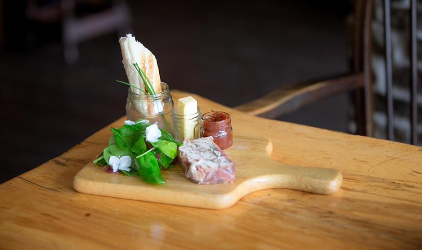 Food & Drinks 5, Lydons Lodge Hotel