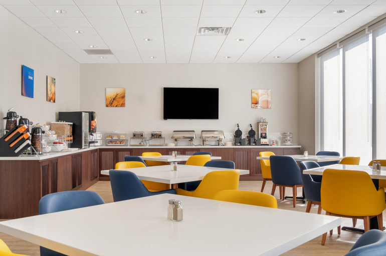 Food & Drinks, Comfort Inn & Suites Danbury-Bethel, Fairfield