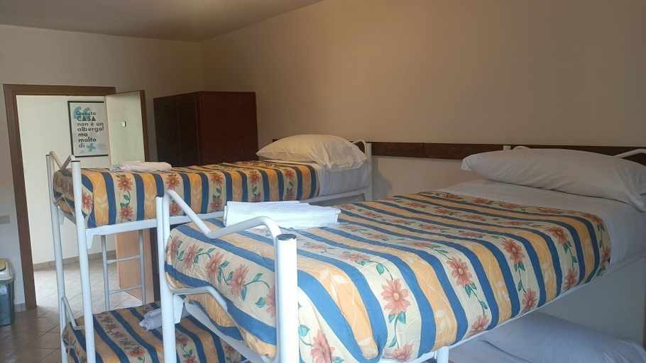 Bedroom 3, Ostello Altevie, Chieti