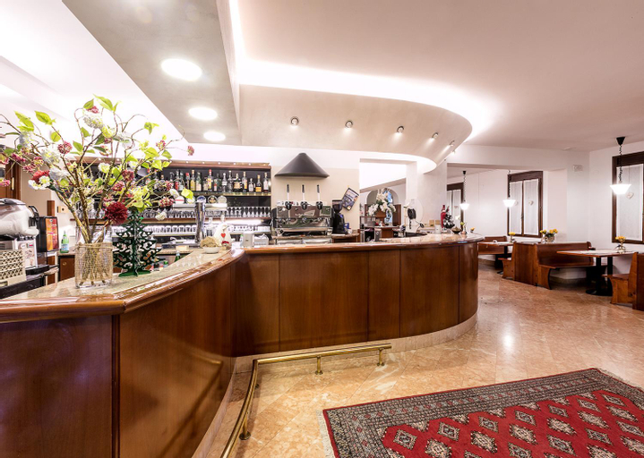 Food & Drinks 5, Il Novecento, Pordenone