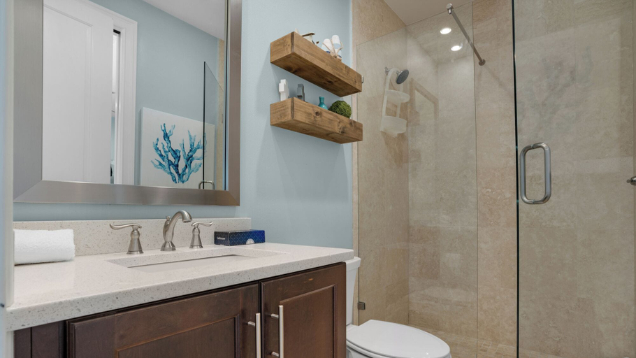Bathroom 3, 2 Golf Carts, Great Community Pool, Modern Charm, Walton