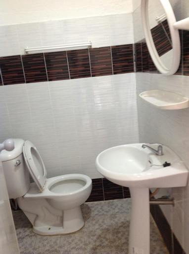 Bathroom 8