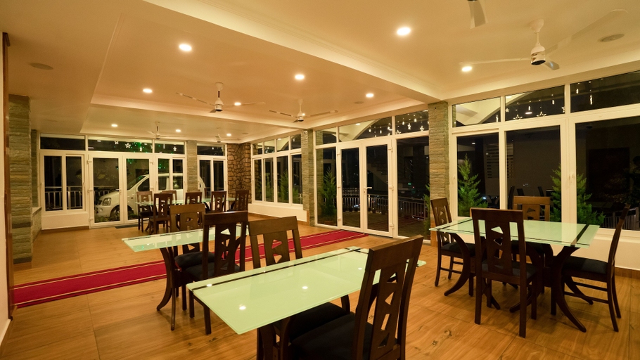 Food & Drinks, Carmel Top Resort, Idukki