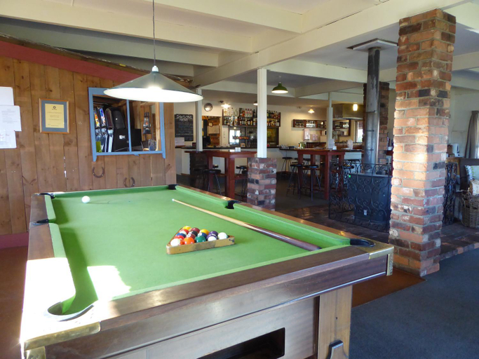 Others 5, Dawsons Hotel, Buller
